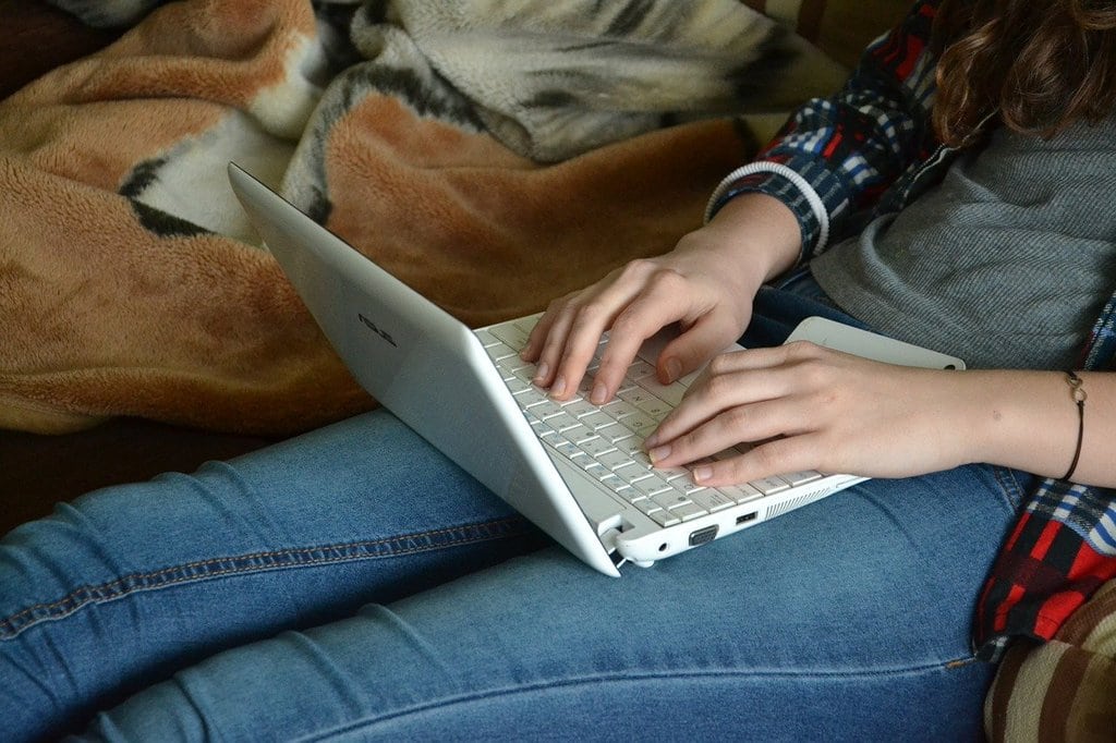 Profitez de ChatGPT gratuitement et en français grâce à Yiaho